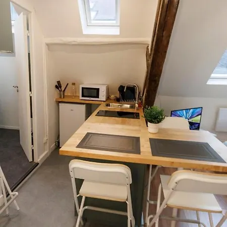 Lafra 3 - & Intimiste - Mon Groom * Труа